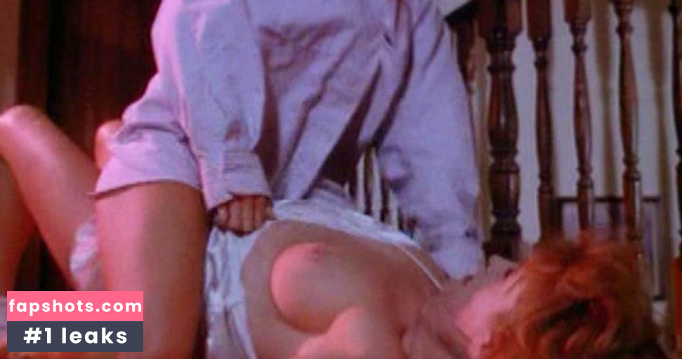 Suzanne Ager nude babe gallery