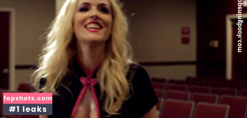 Suzi Lorraine gallery photo #30