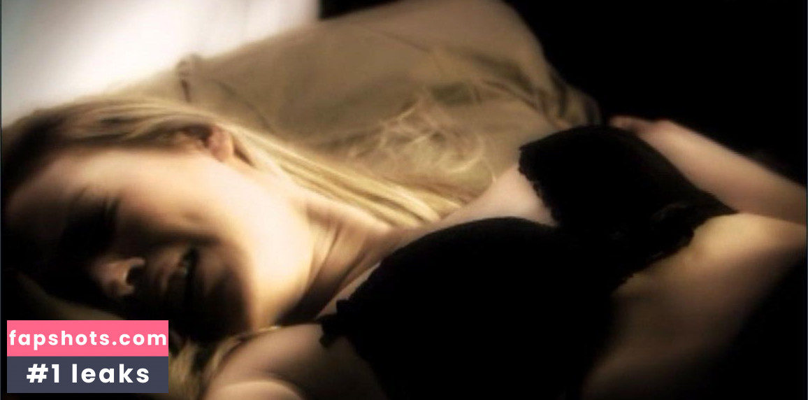 Suzi Lorraine gallery photo #41