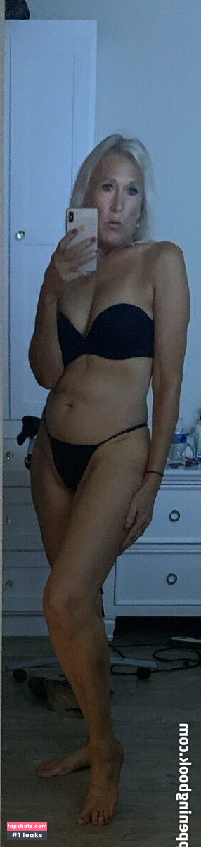 suzieandhannah Filtración Desnuda OnlyFans Foto #13 - Fapshots