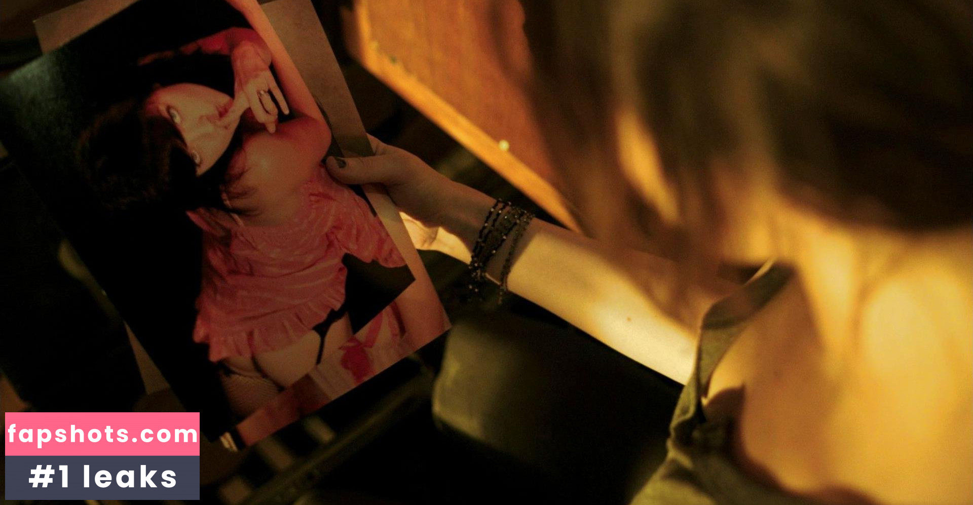 Suziey Block gallery photo #3