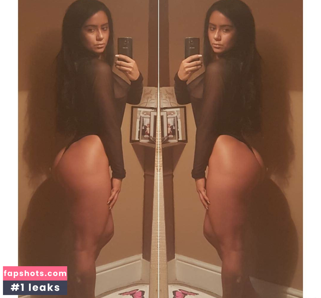 Suzy Hanah gallery photo #5