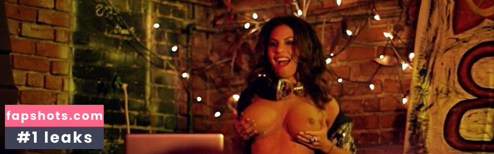 Suzy Kaye gallery photo #6