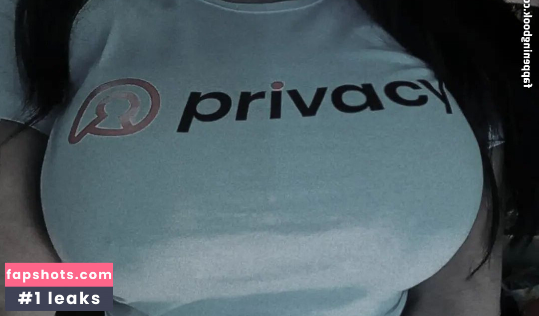 Suzyepazini gallery photo #4