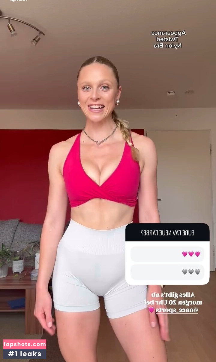 Svenja Sommer gallery photo #8