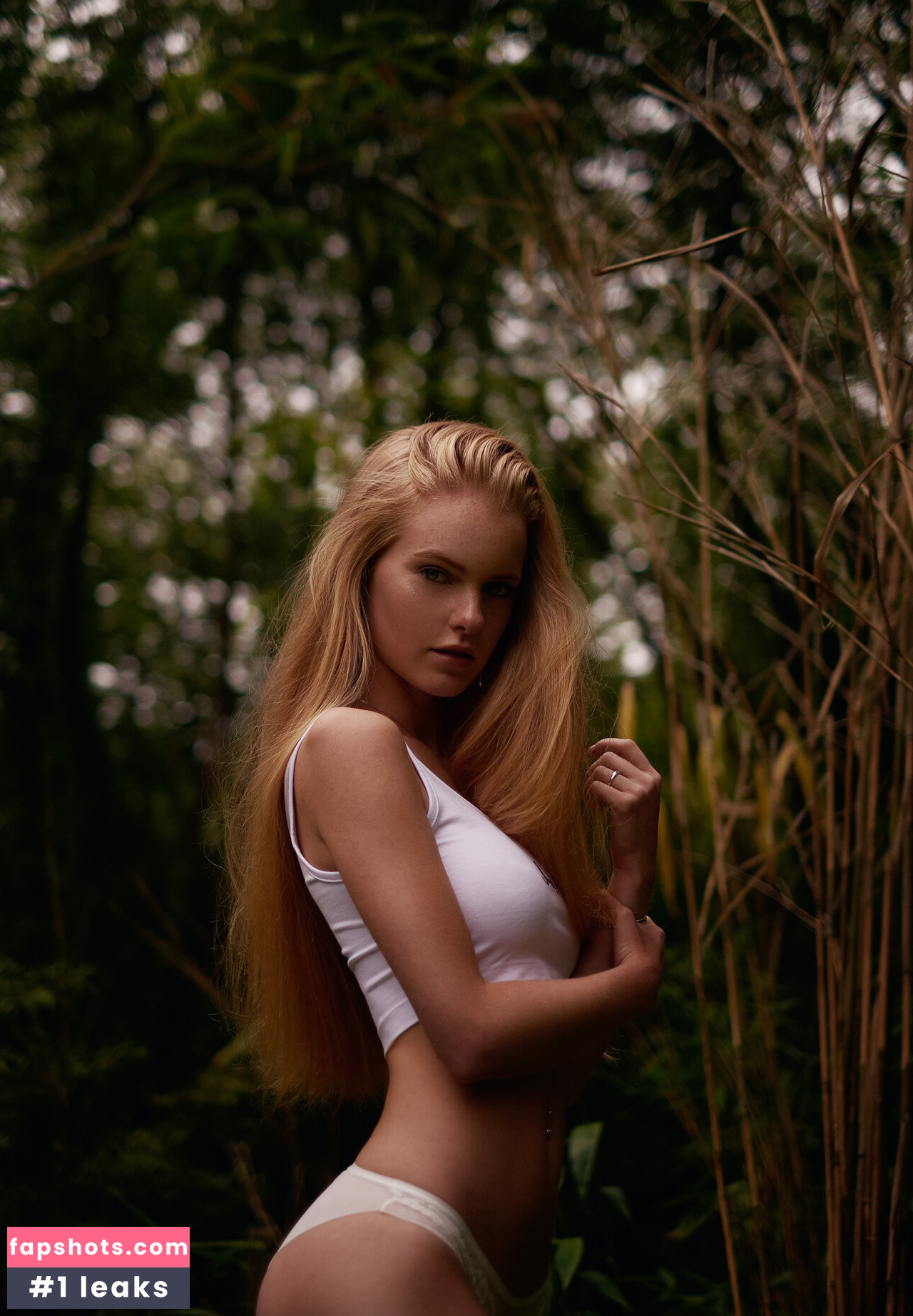 Svenja van den Bogaart gallery photo #15