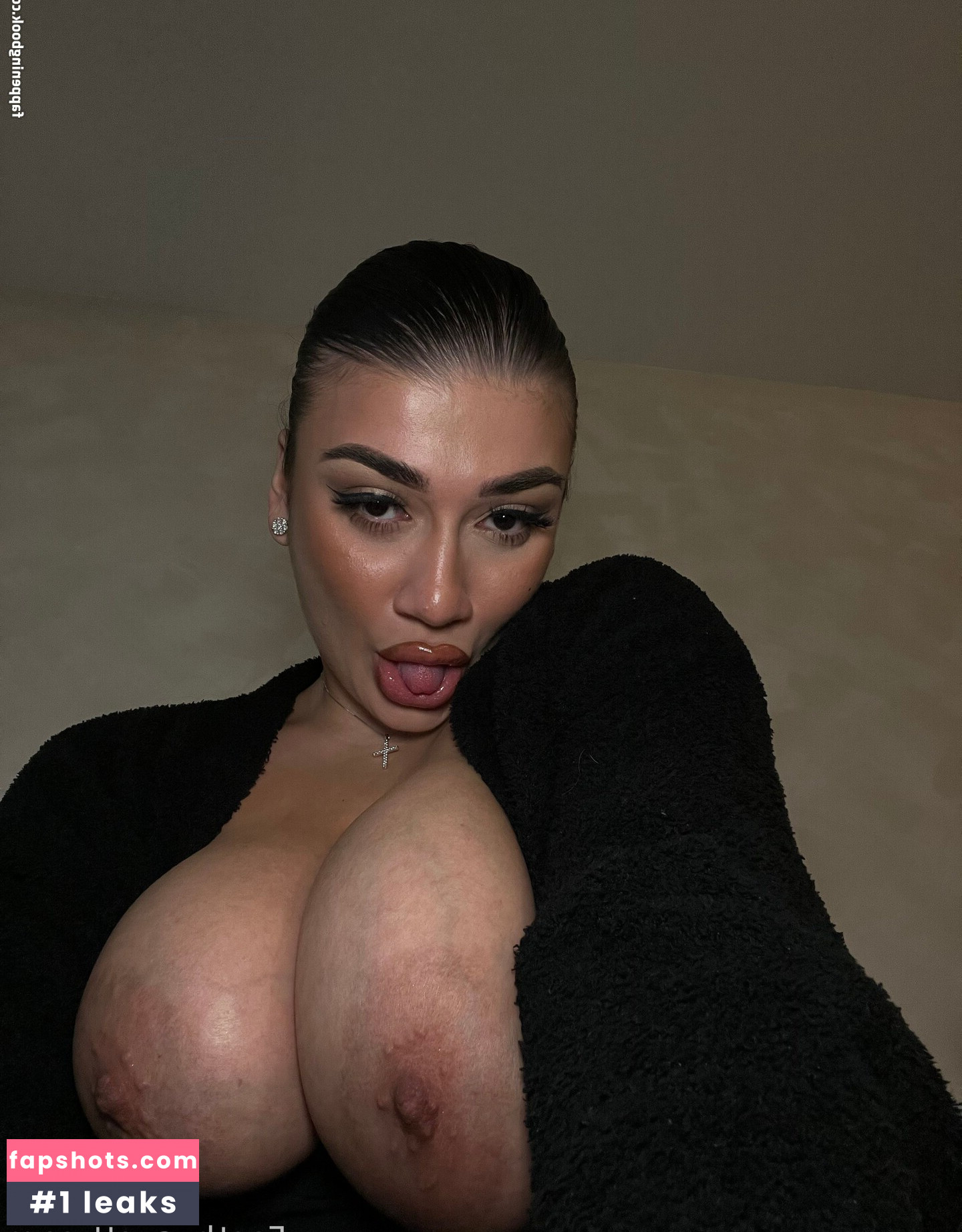 Svett gallery photo #9