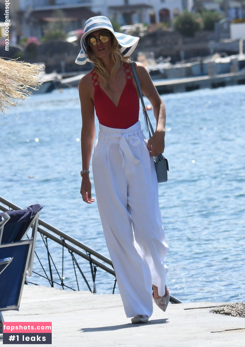 Sveva Alviti gallery photo #58