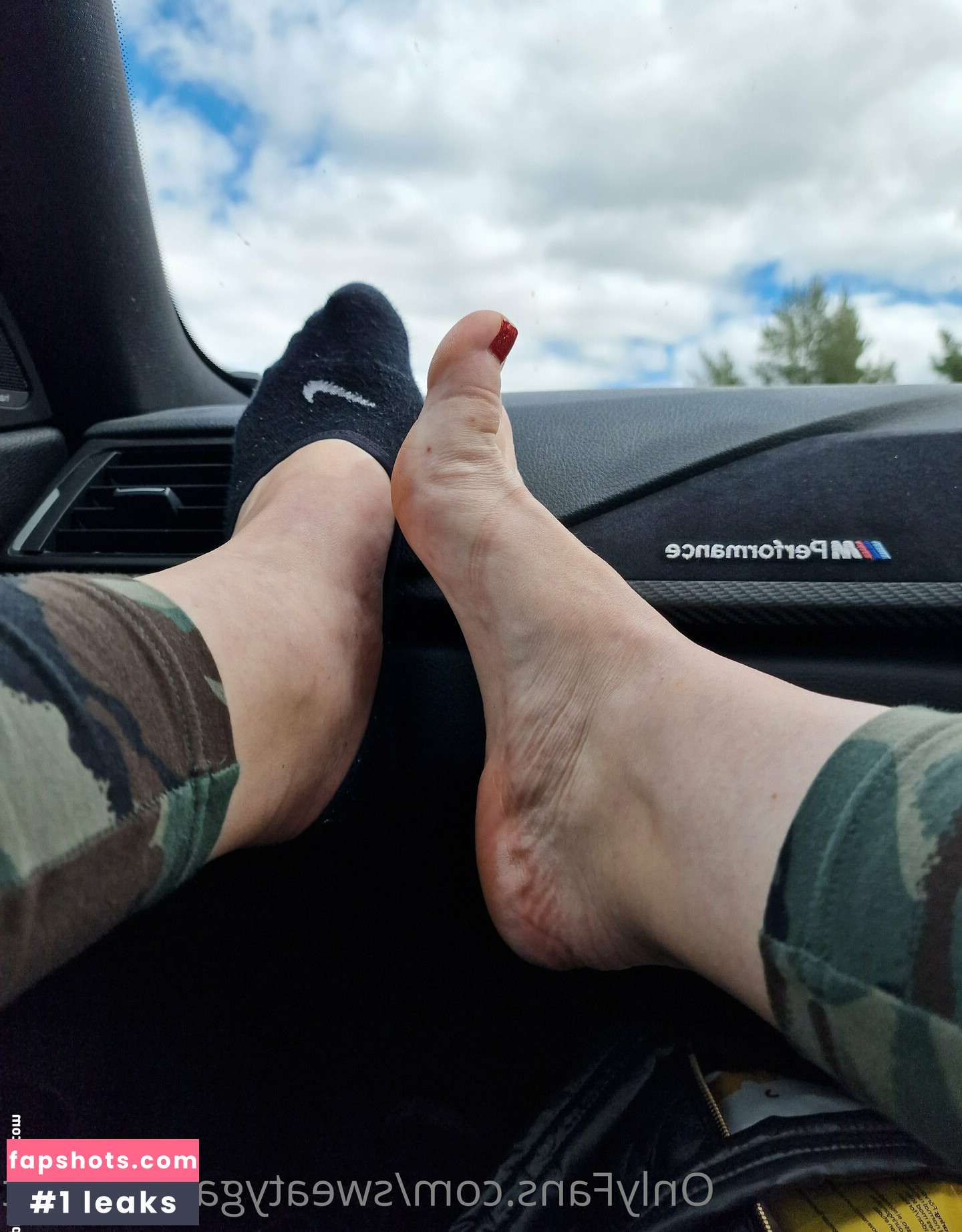 sweatygamingfeet Nude Leaks OnlyFans Photos #13 - LeakJerk