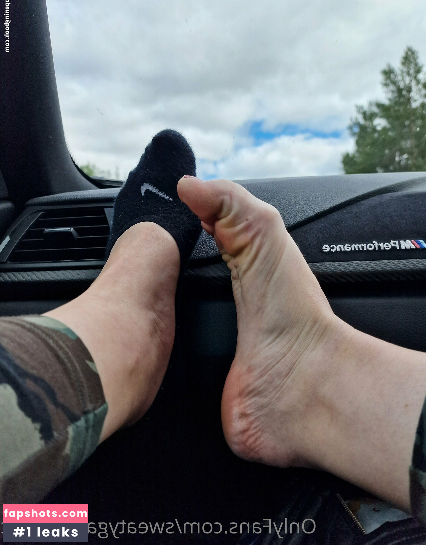sweatygamingfeet Nude Leaks OnlyFans Photos #9 - LeakJerk