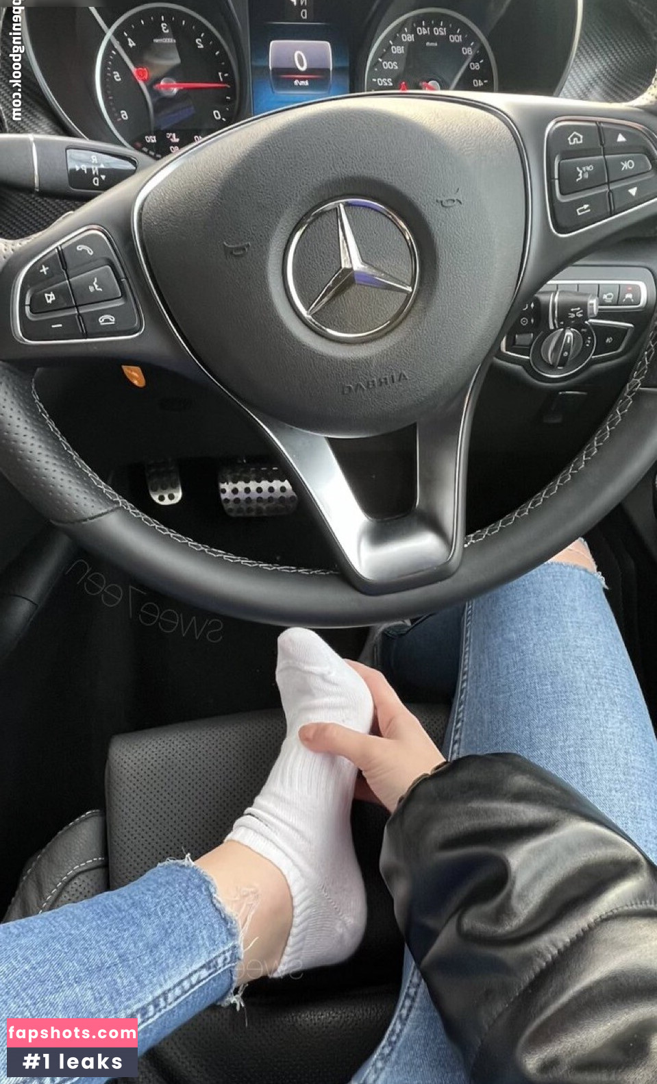 swee7een gallery photo #41