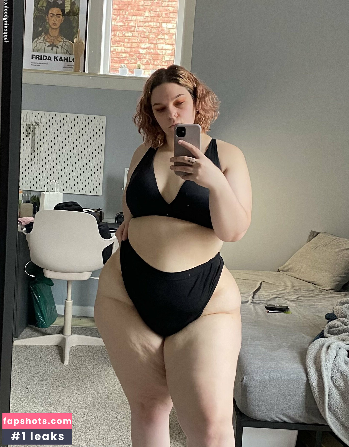 Sweeet_V gallery photo #23