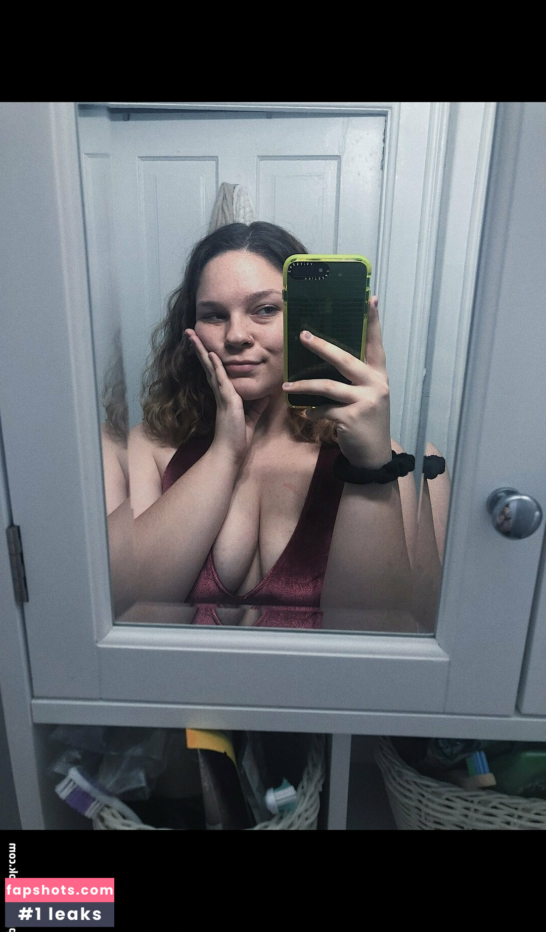 Sweeet_V gallery photo #29