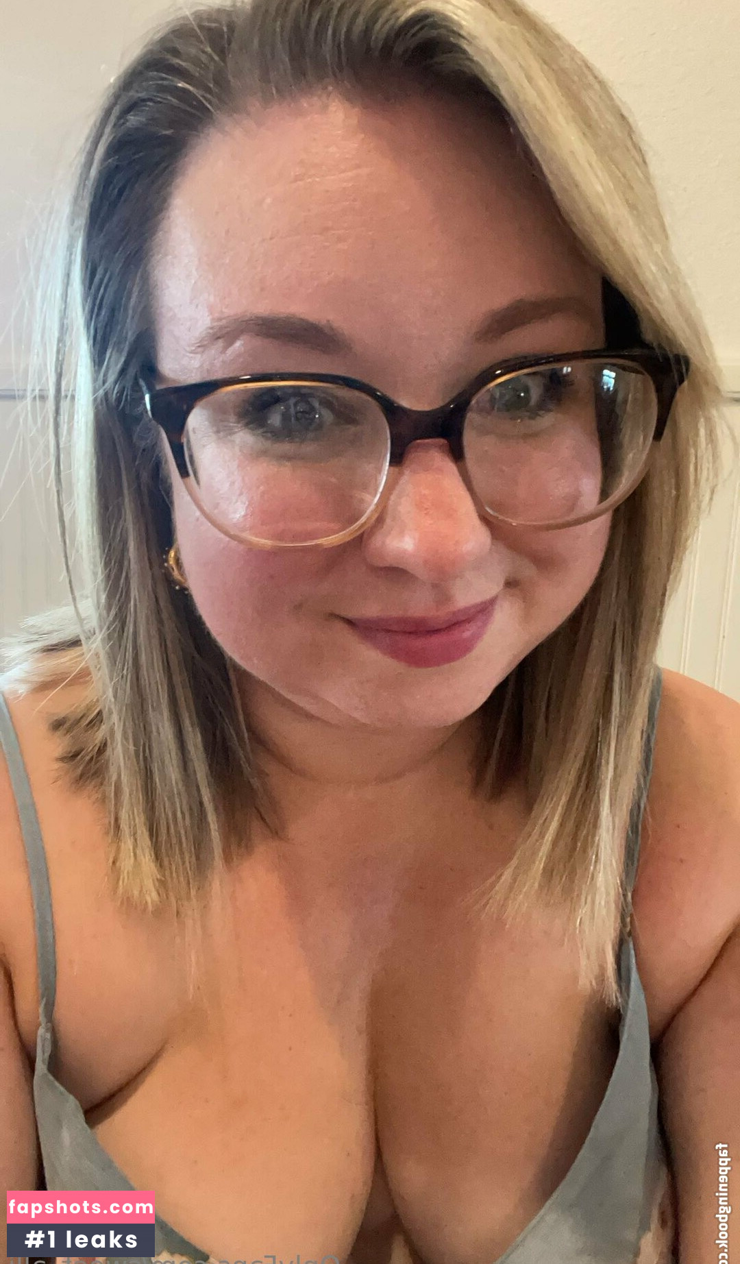 sweet_alli gallery photo #3