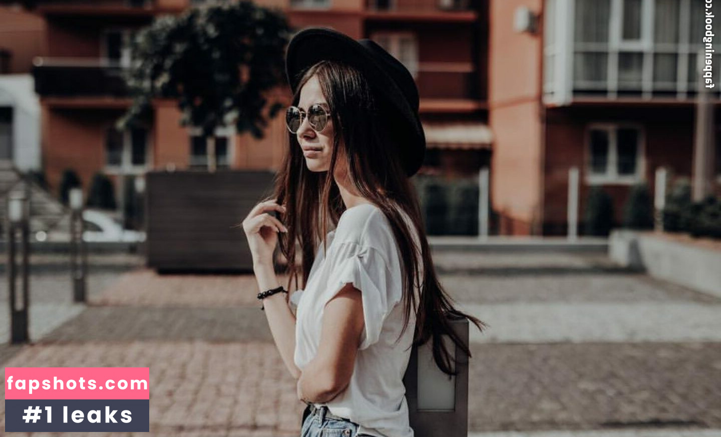 Sweet Kayley gallery photo #20