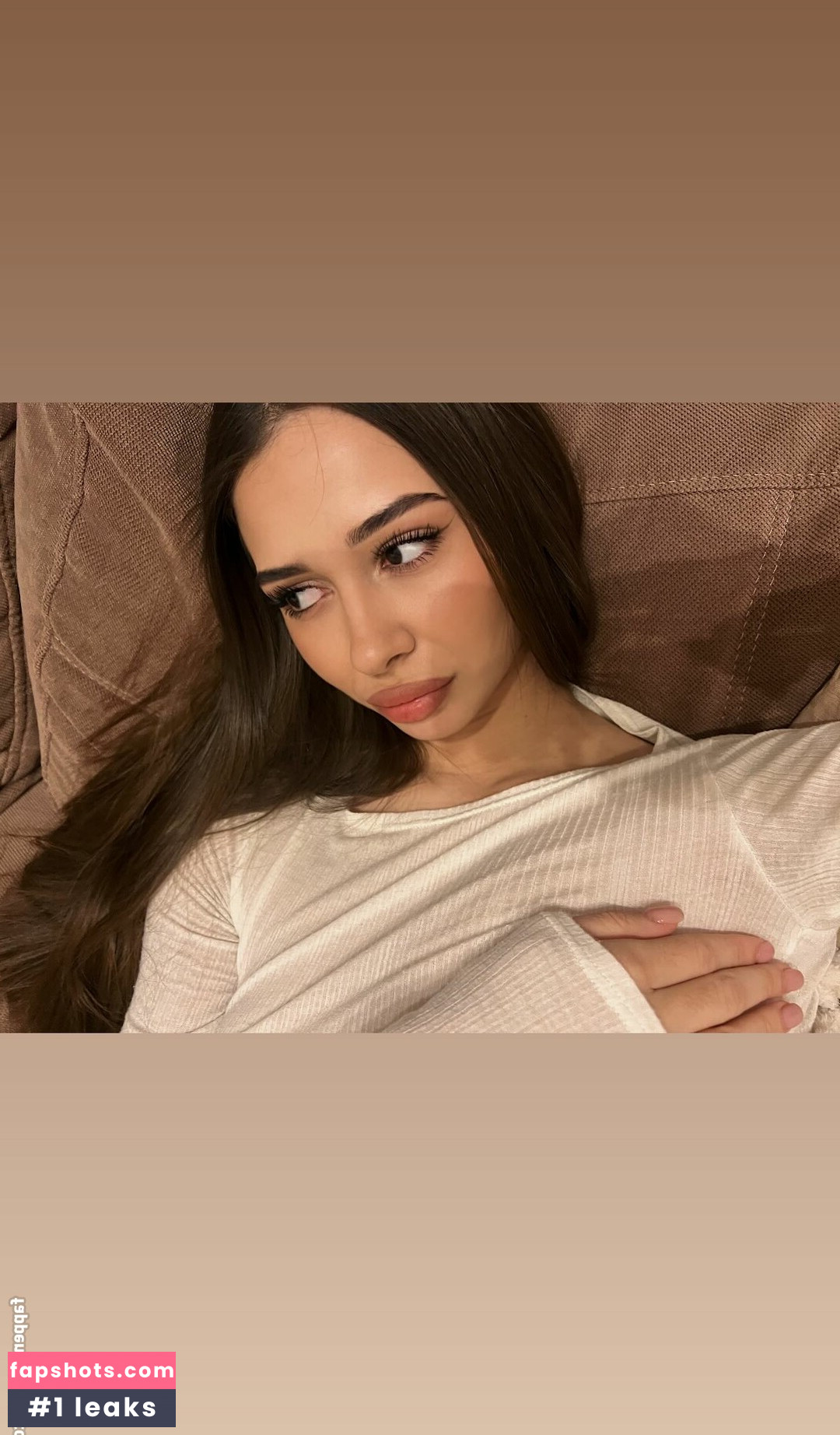 Sweet Kayley gallery photo #31