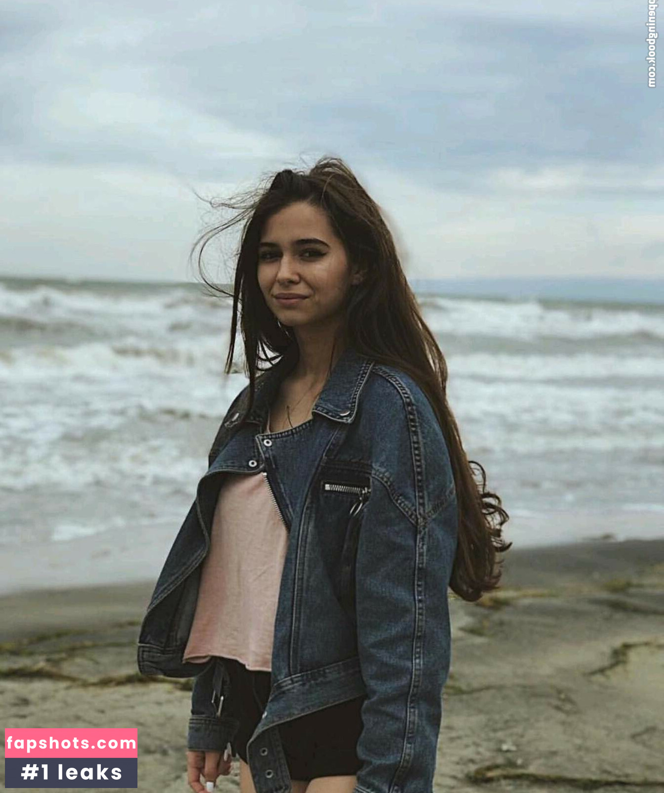 Sweet Kayley gallery photo #38