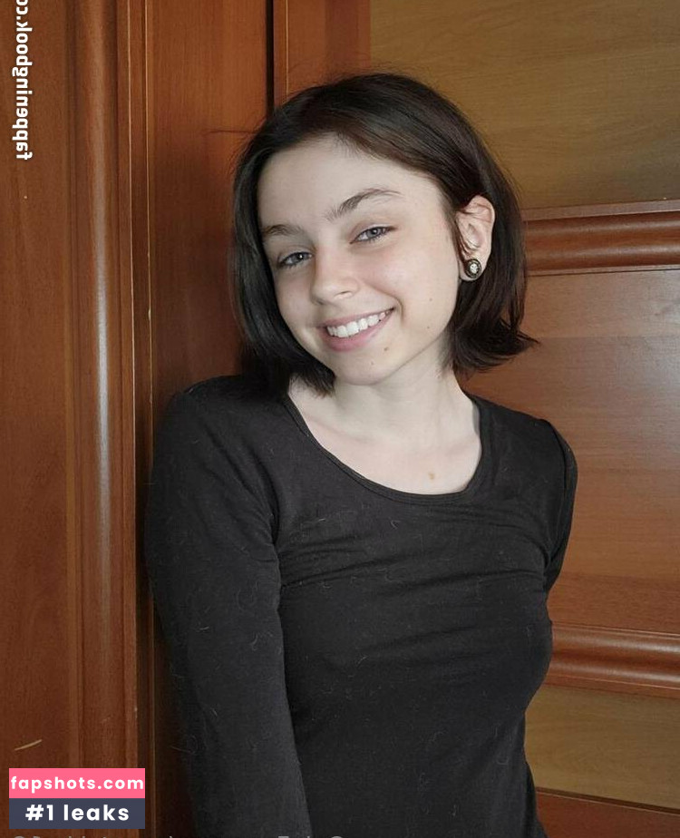 sweet_kira18 Nude Leaks OnlyFans Photos #16 - LeakJerk