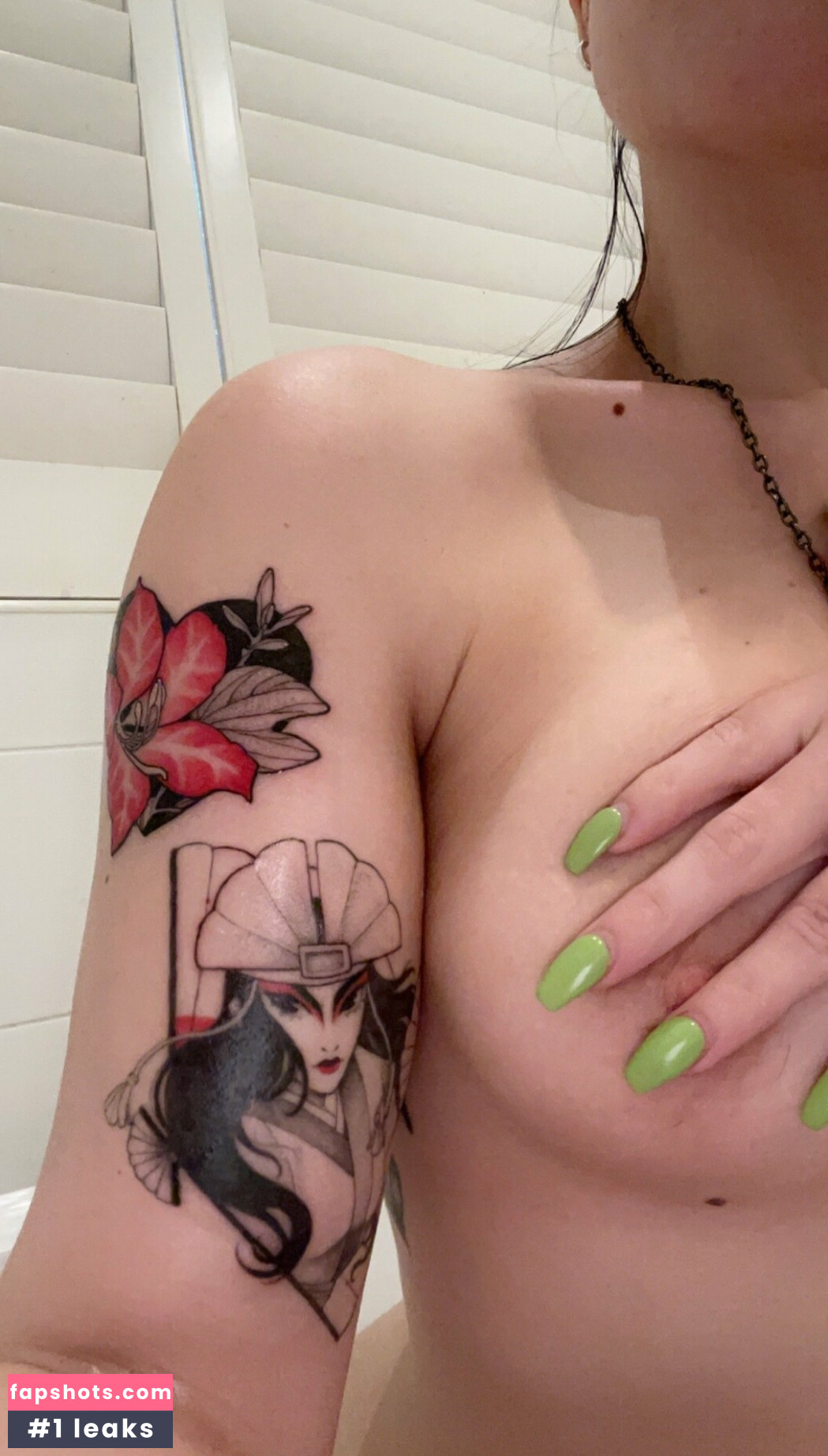 sweetestcee nude babe gallery