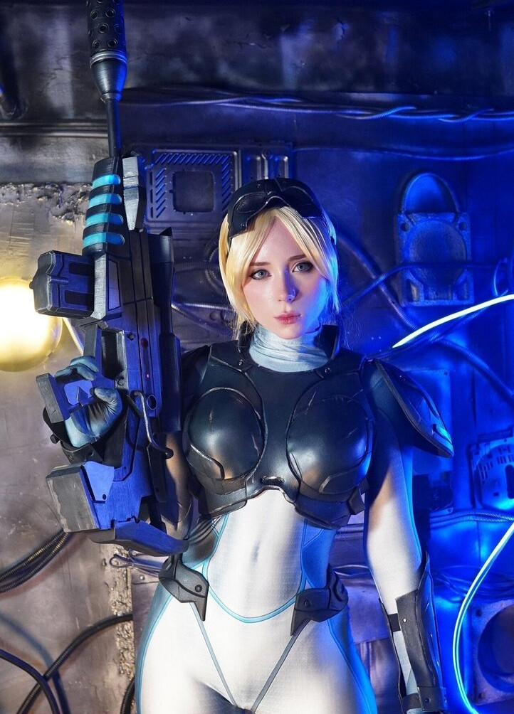 sweetie-fox gallery photo #1037