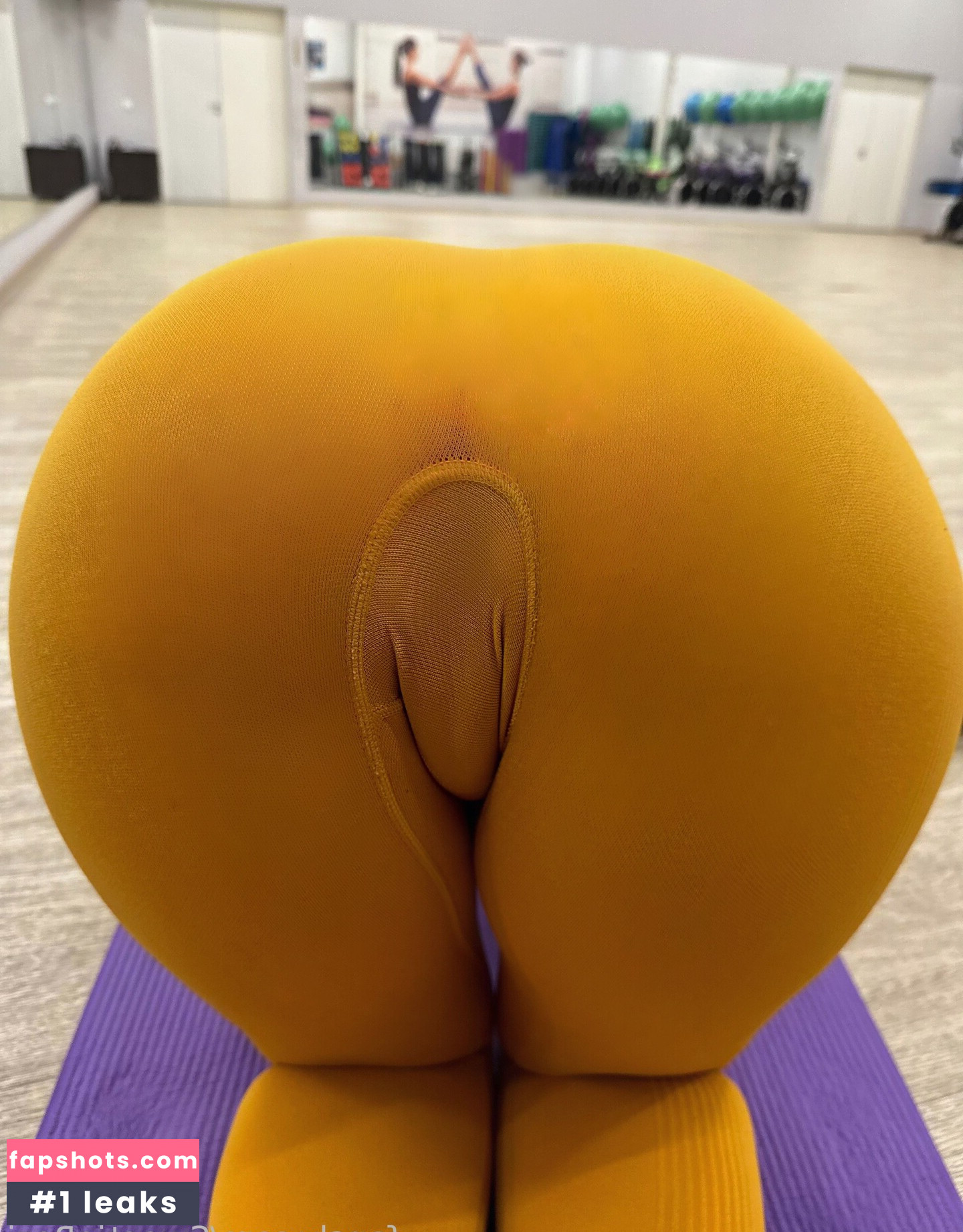 SweetieRozi gallery photo #4