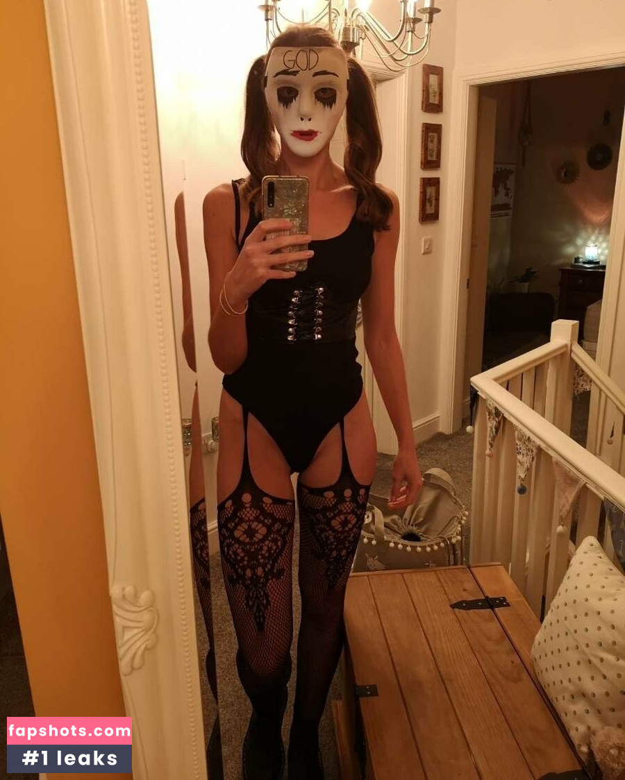 sweetlittlenightmare69 gallery photo #26