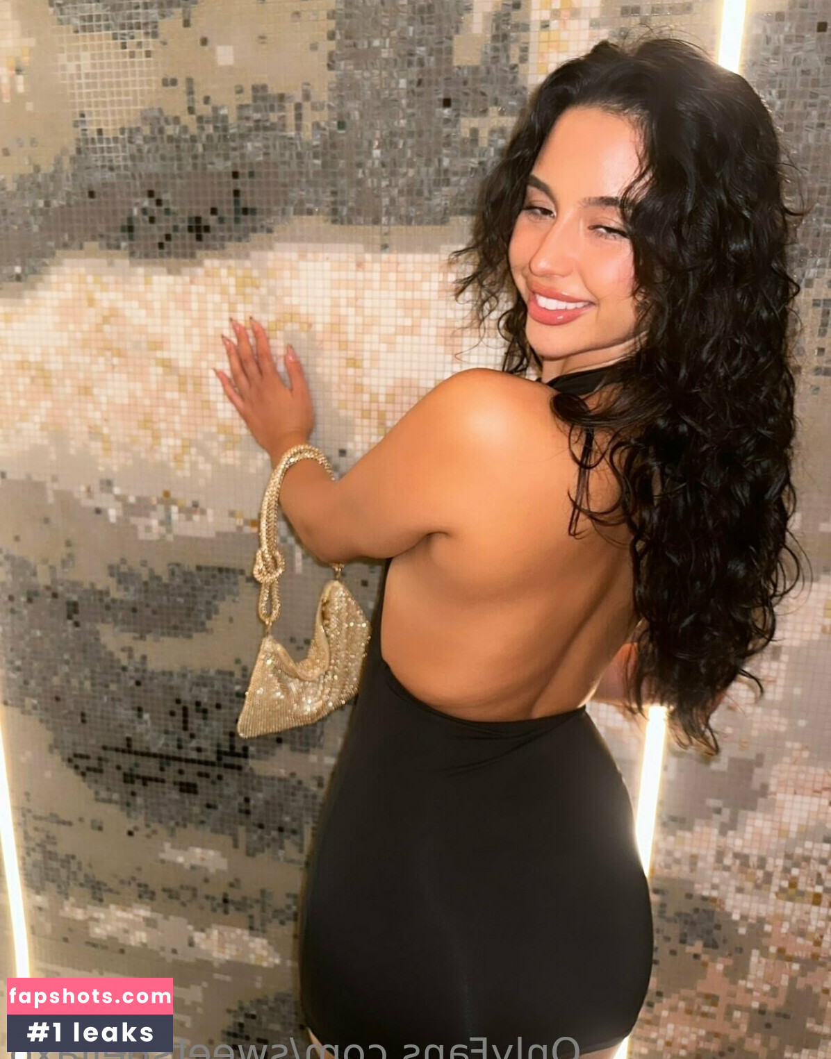 sweetsbellaxo gallery photo #27