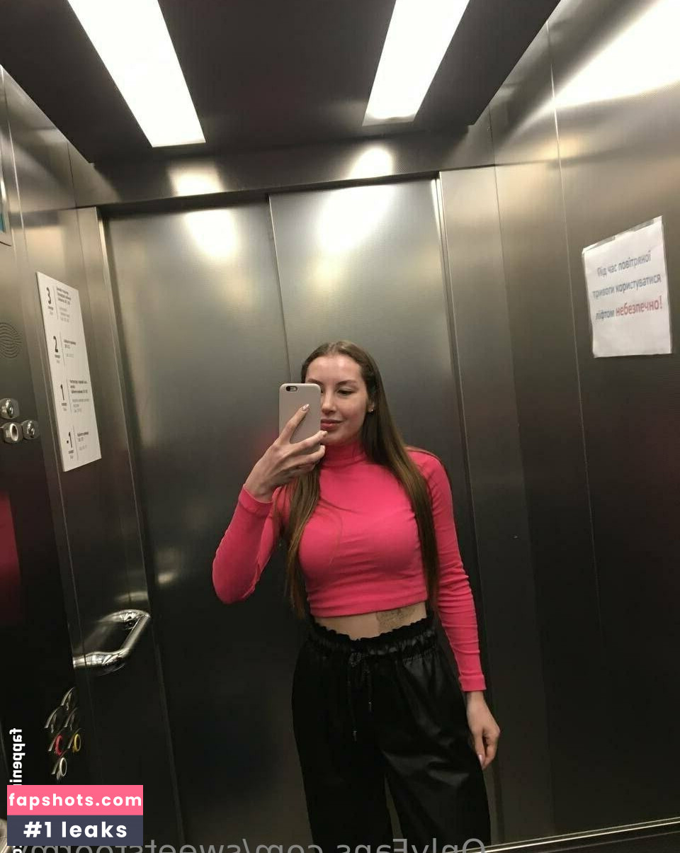 Sweetstoormy Nude Leaks OnlyFans Photos #20 - LeakJerk