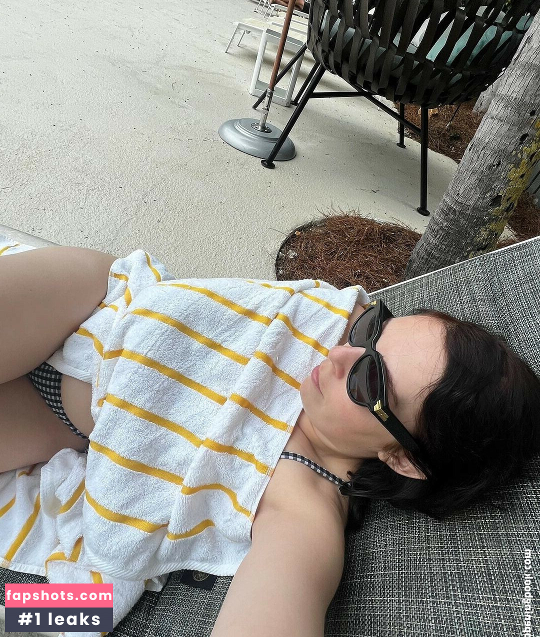 Swell Entertainment nude babe gallery