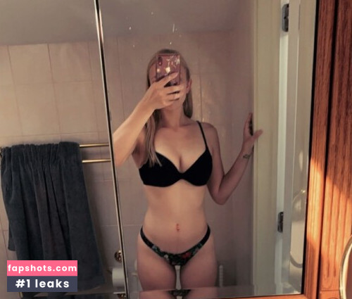 swildcatehigh1997 Nude Leaks OnlyFans - Fapshots