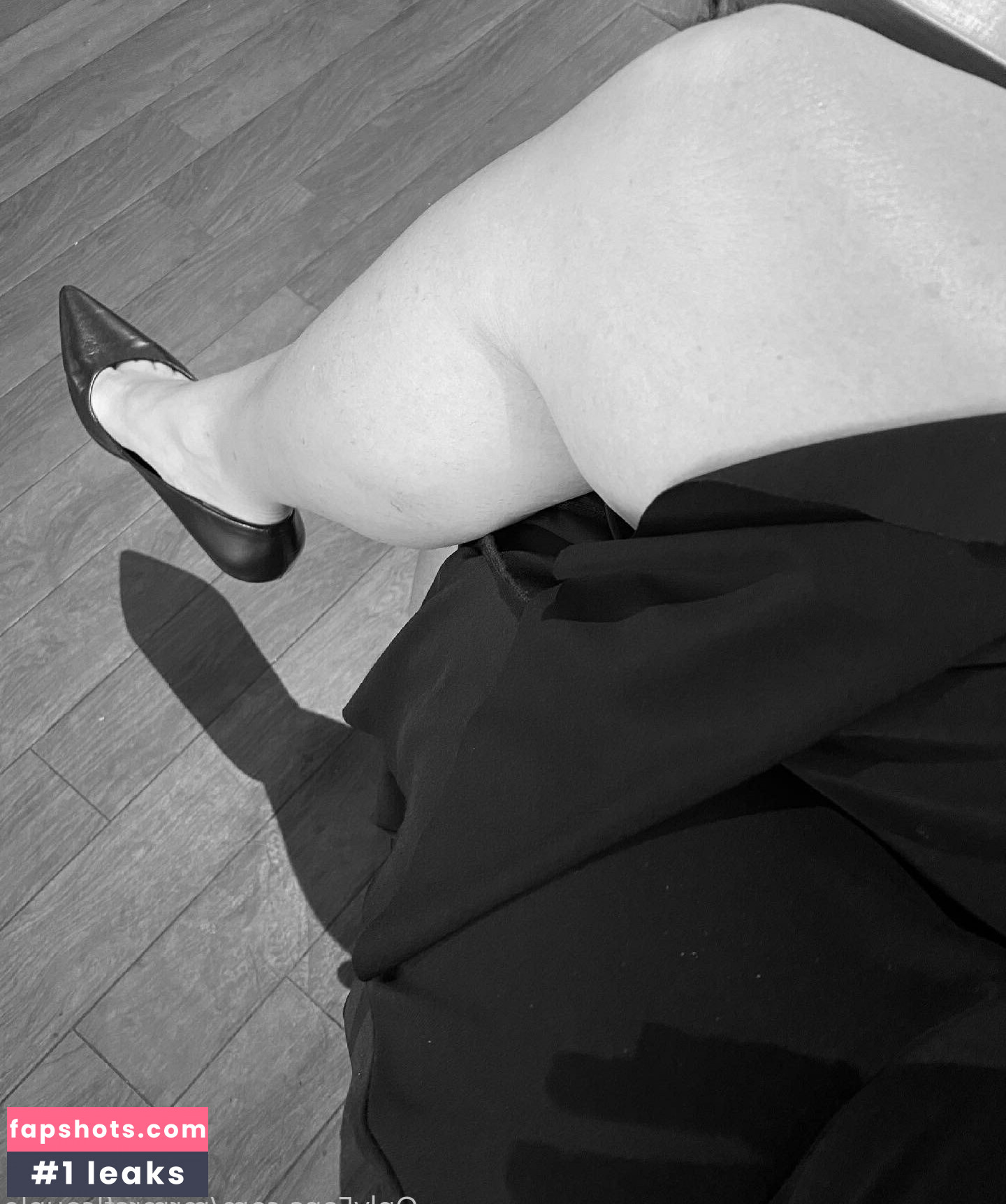 swingerellefree Nahé úniky fotek pouze od fanoušků #6 - Fapshots