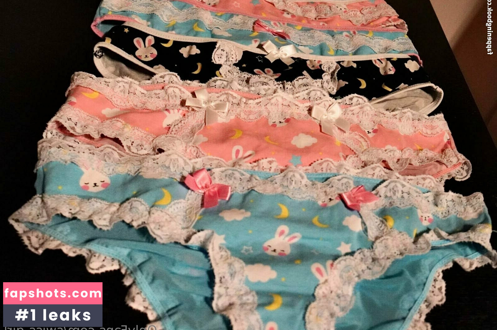 swiss-girl-vanessa gallery photo #7