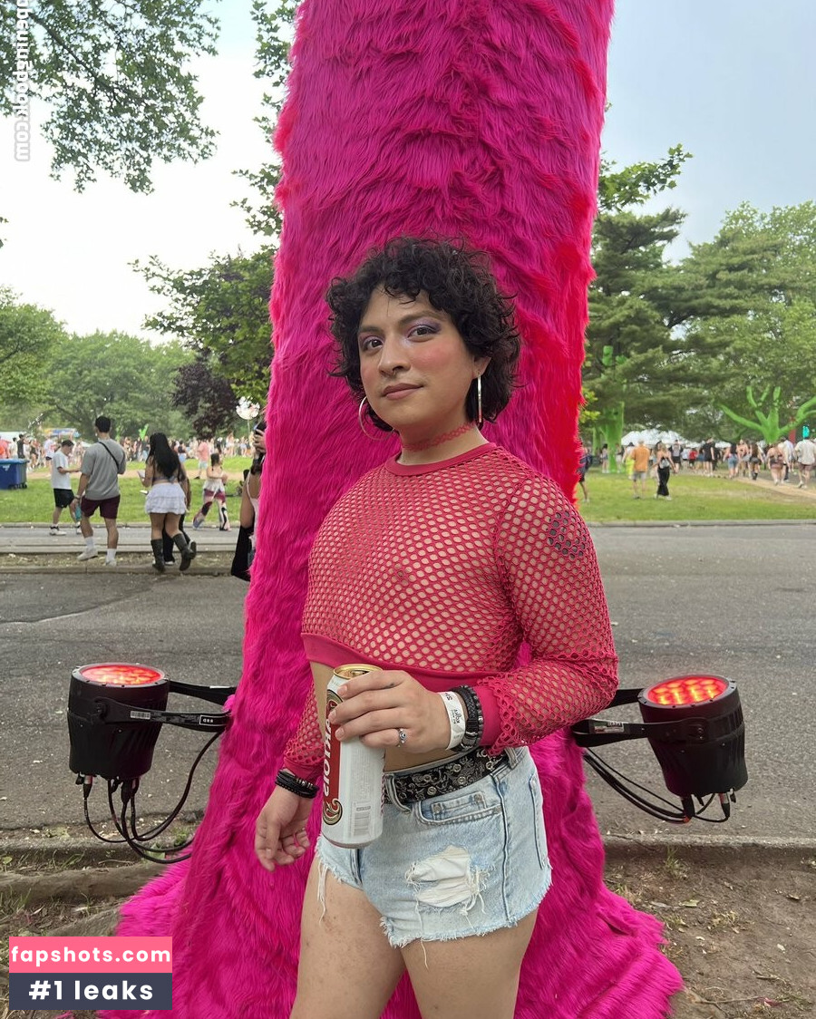 Switchy & Bunnie gallery photo #2