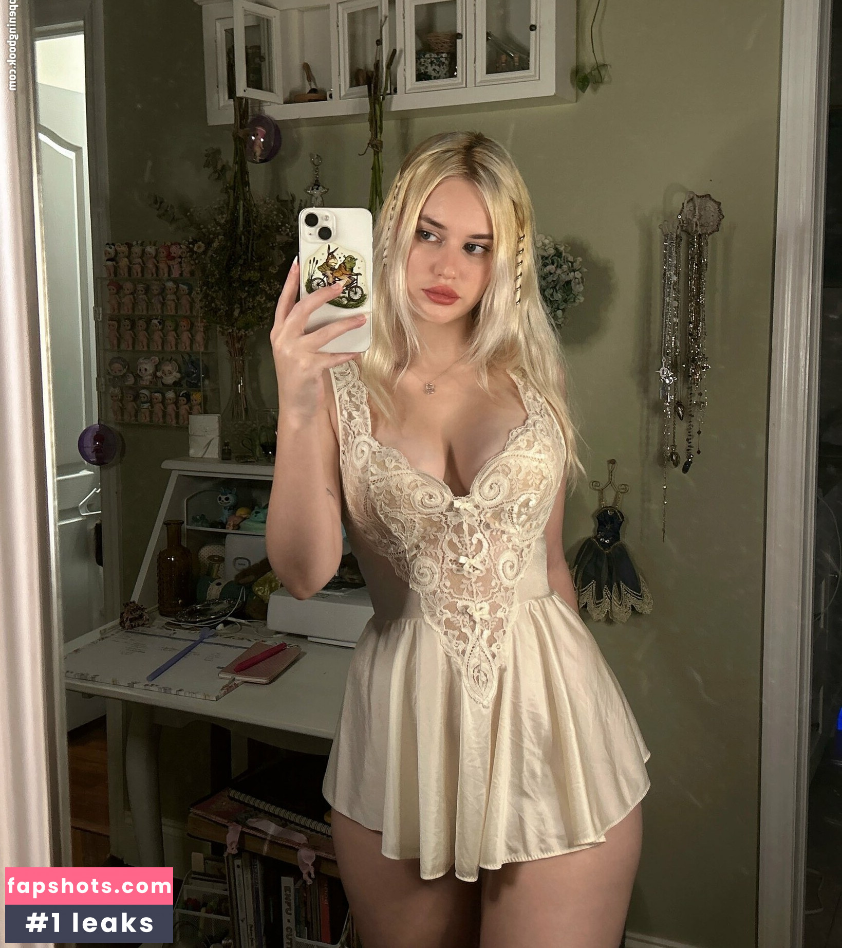 Swordgirlfriend Nude Leaks OnlyFans Photos #28 - LeakJerk