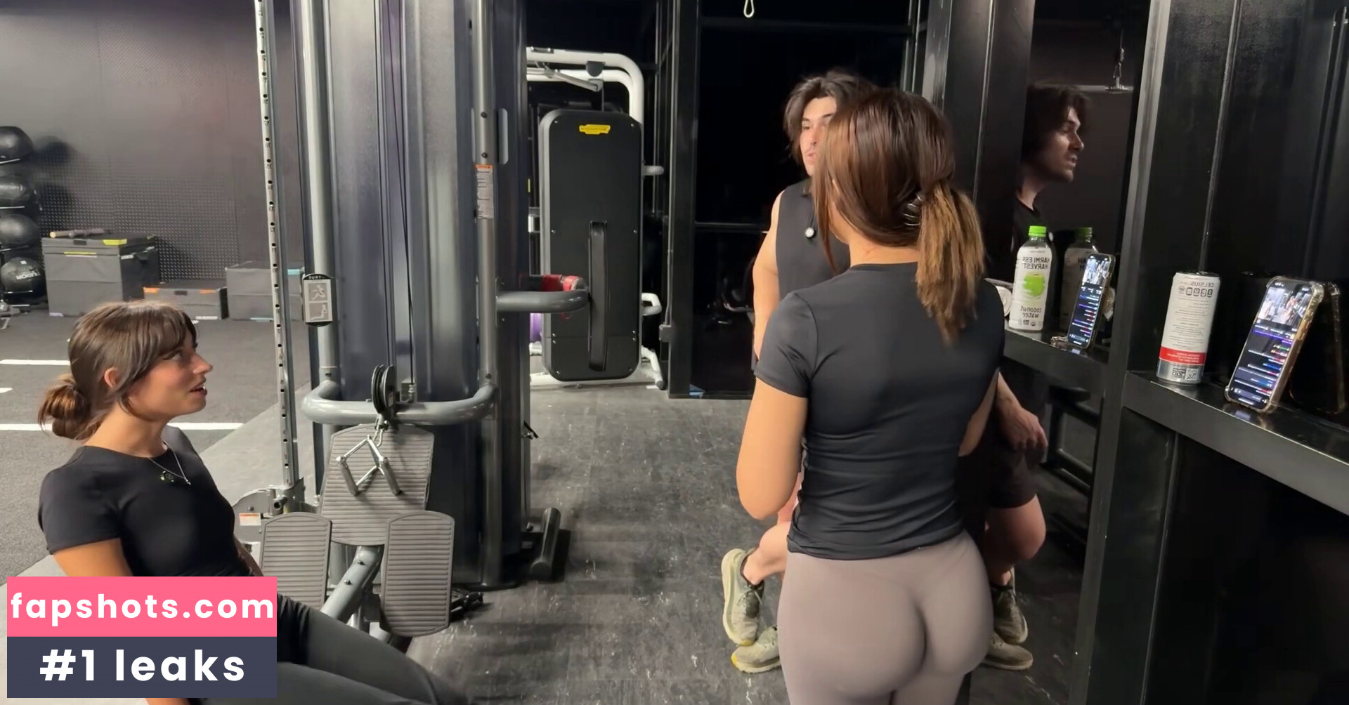 Syanne gallery photo #29