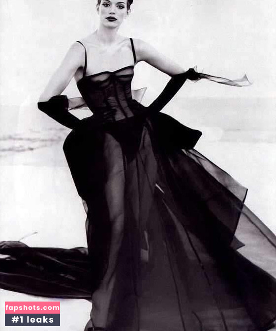 Sybil Buck gallery photo #5