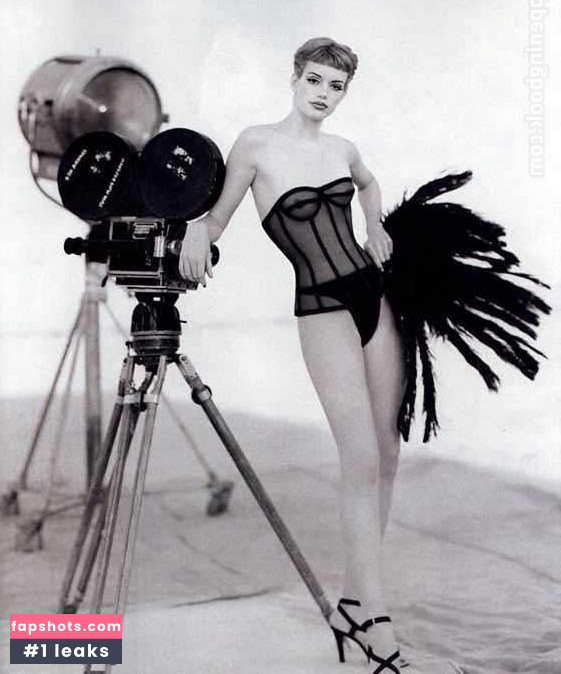 Sybil Buck gallery photo #6