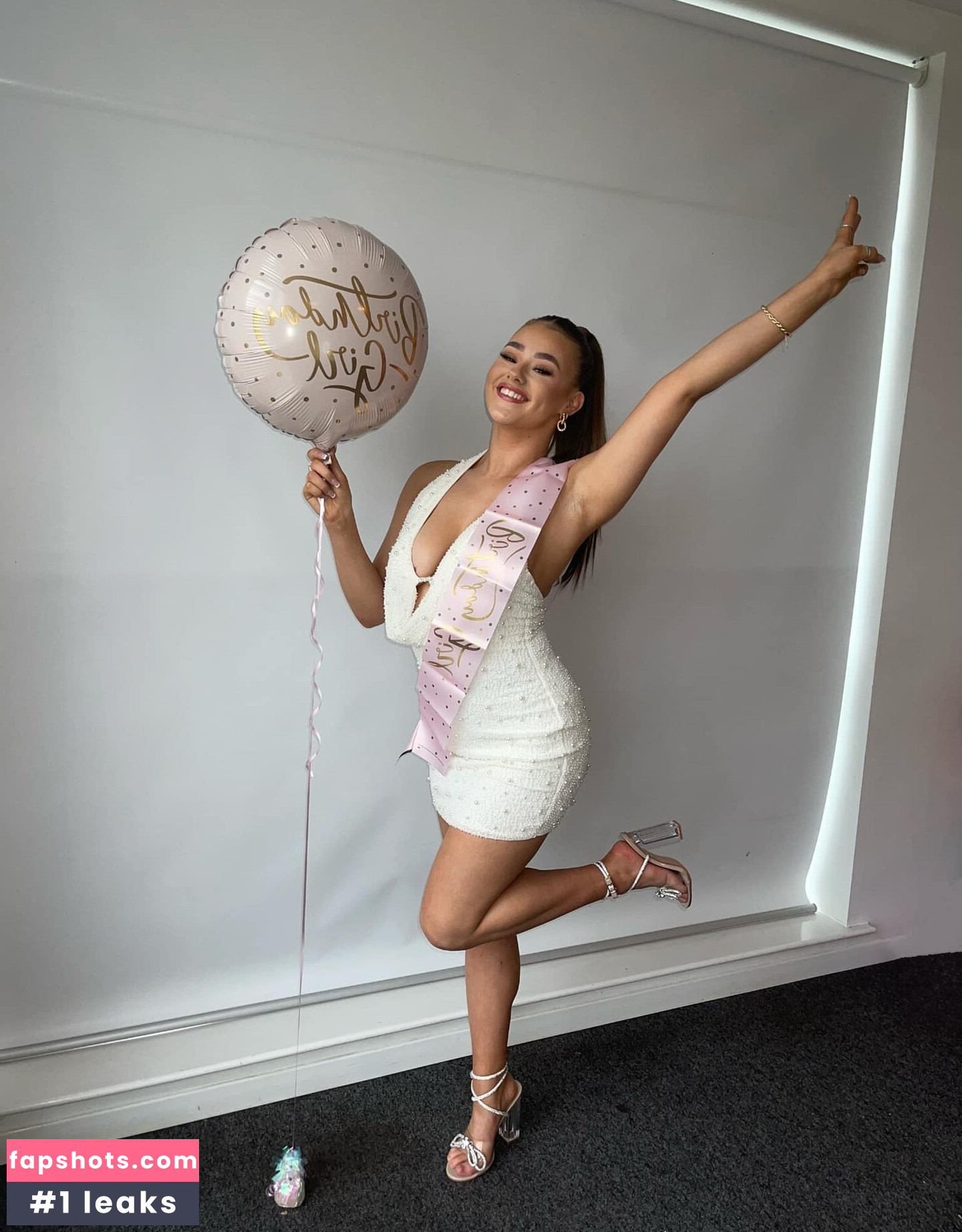 Sydney Etherington gallery photo #12