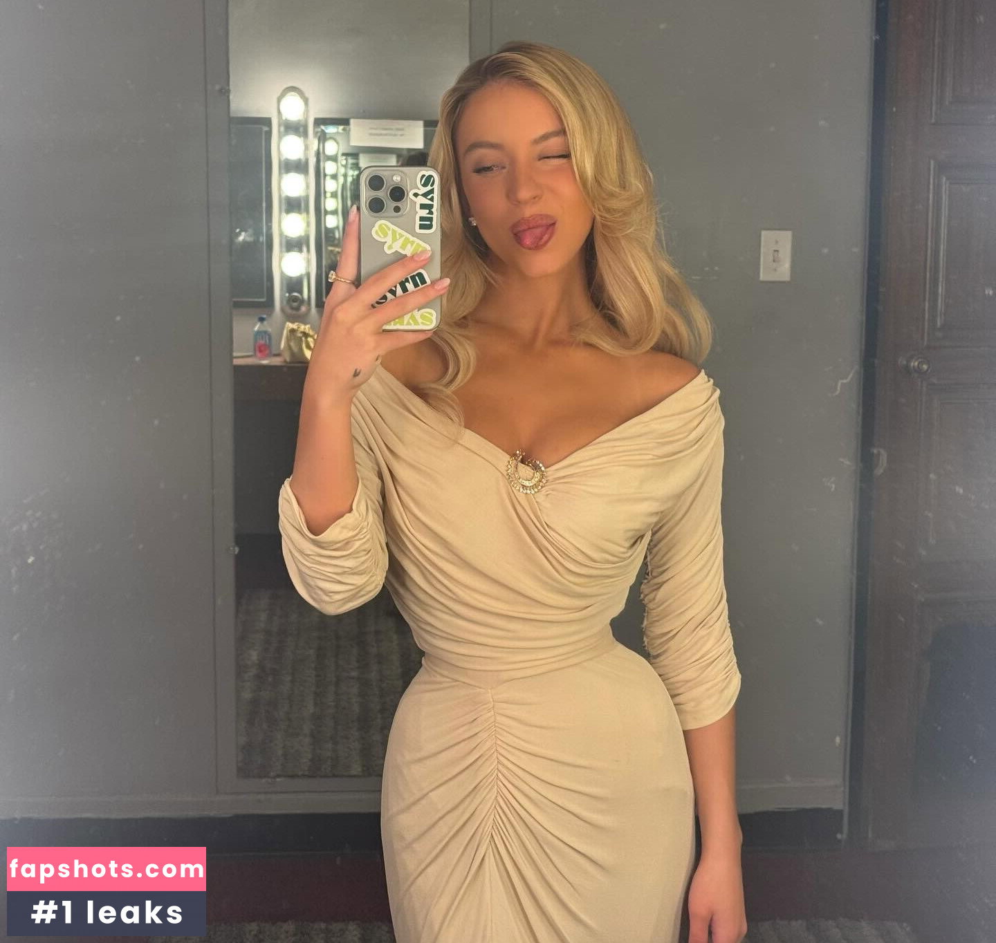 Sydney Sweeney gallery photo #26