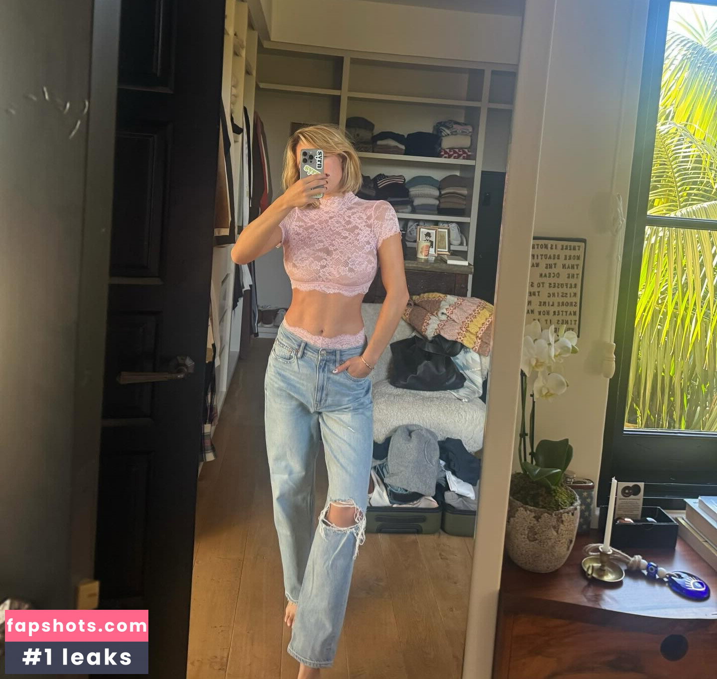 Sydney Sweeney gallery photo #33