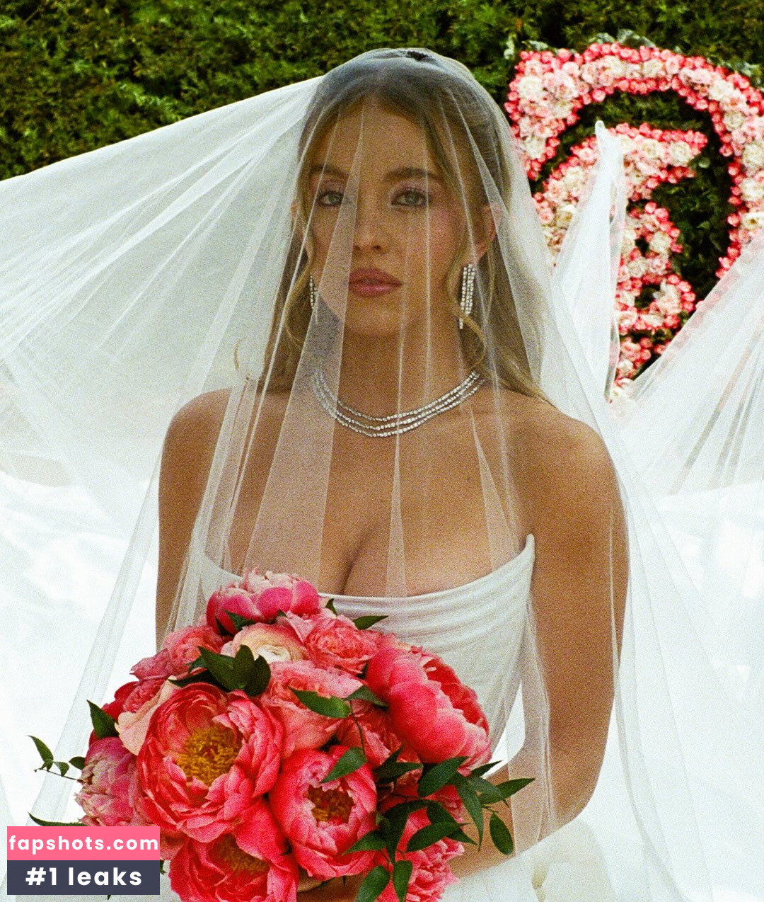 Sydney Sweeney gallery photo #65
