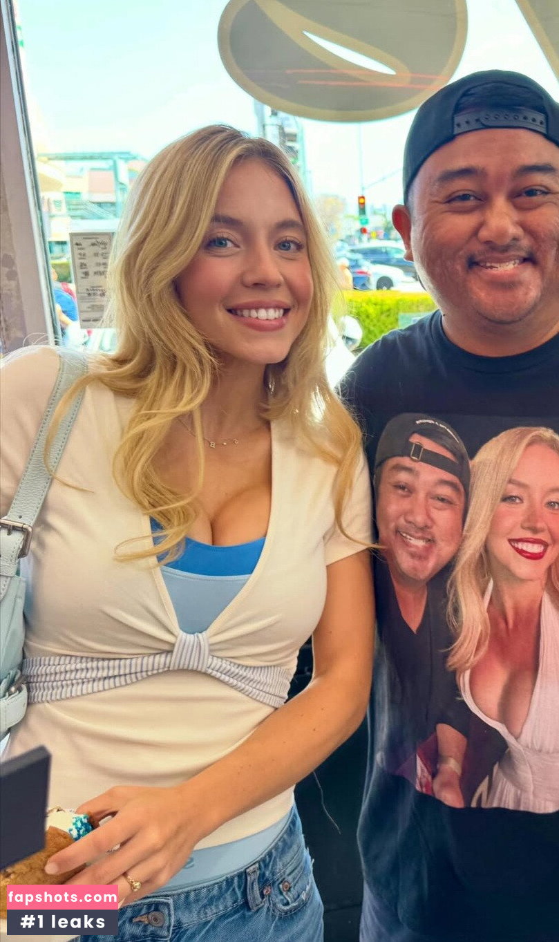 Sydney Sweeney gallery photo #223