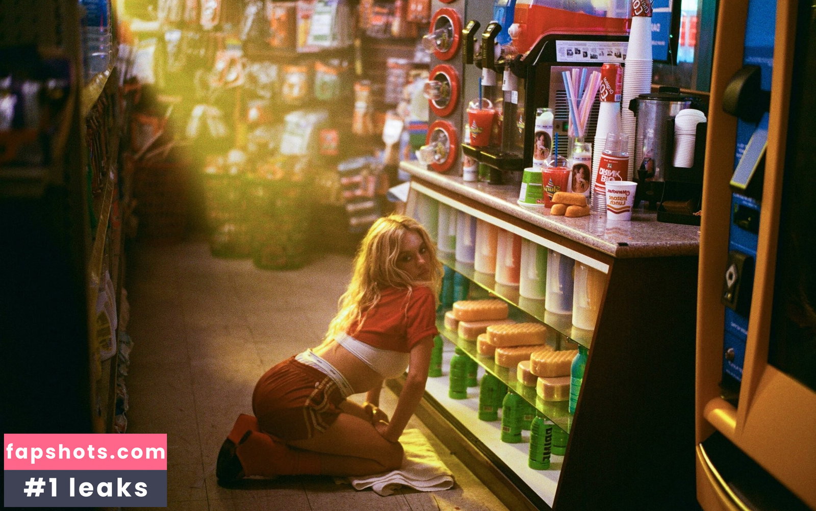 Sydney Sweeney gallery photo #305