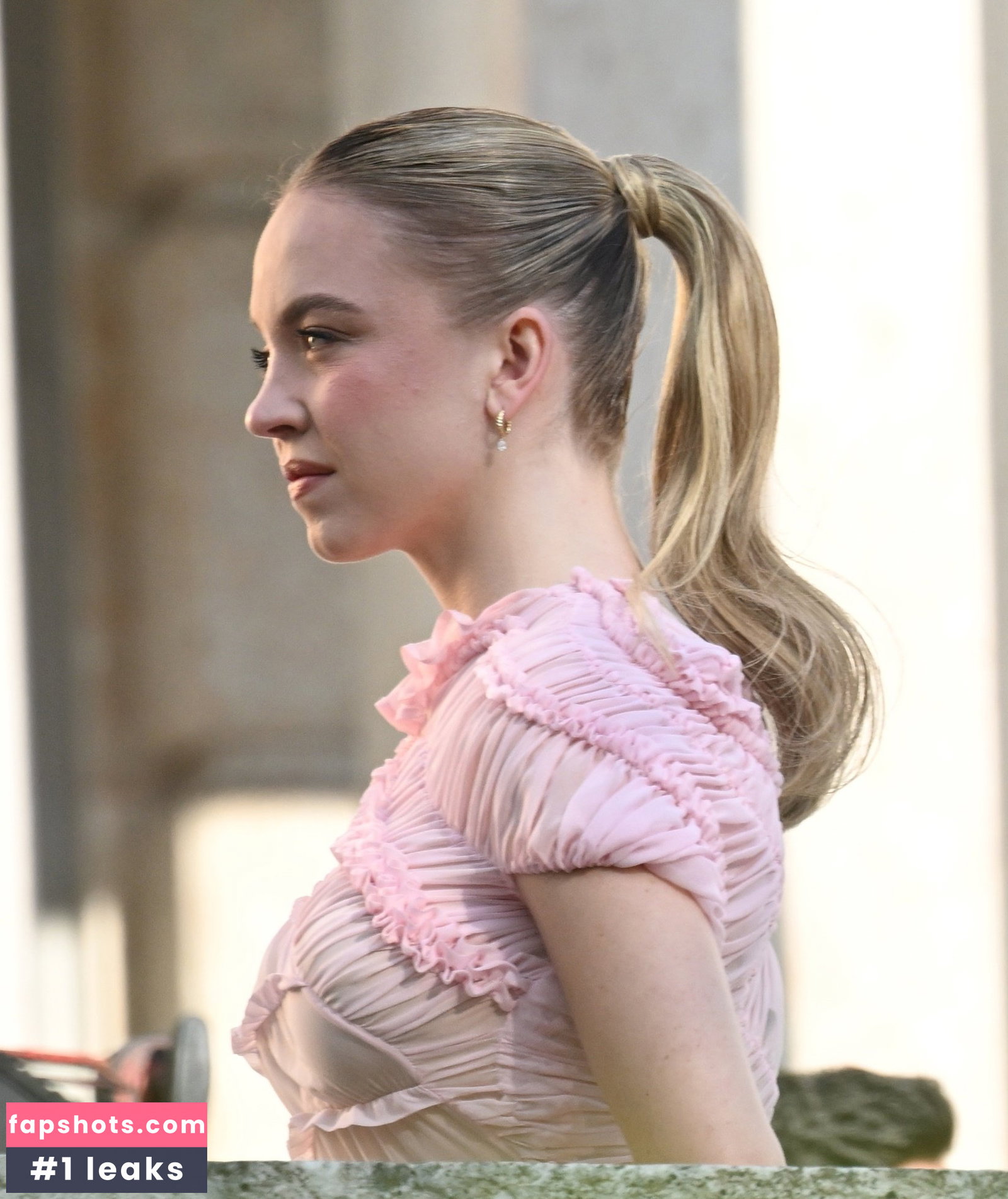 Sydney Sweeney gallery photo #412