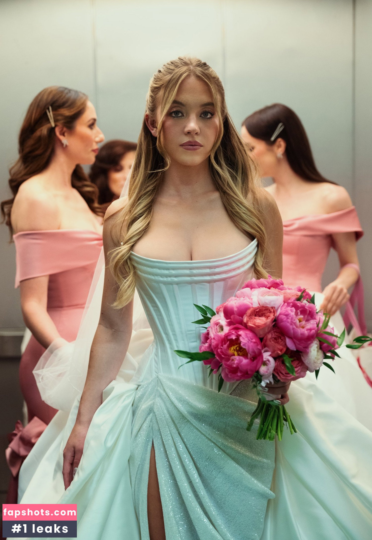 Sydney Sweeney gallery photo #439