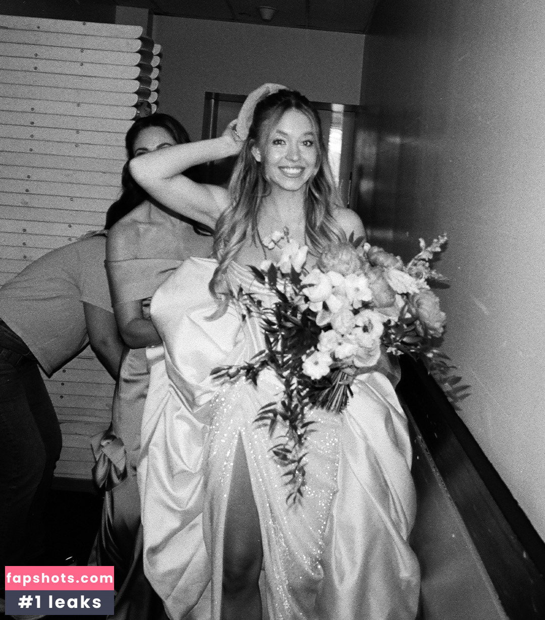 Sydney Sweeney gallery photo #465