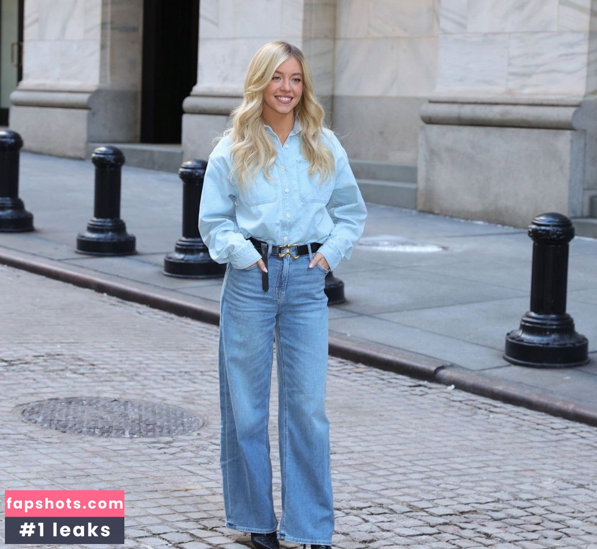 Sydney Sweeney gallery photo #586