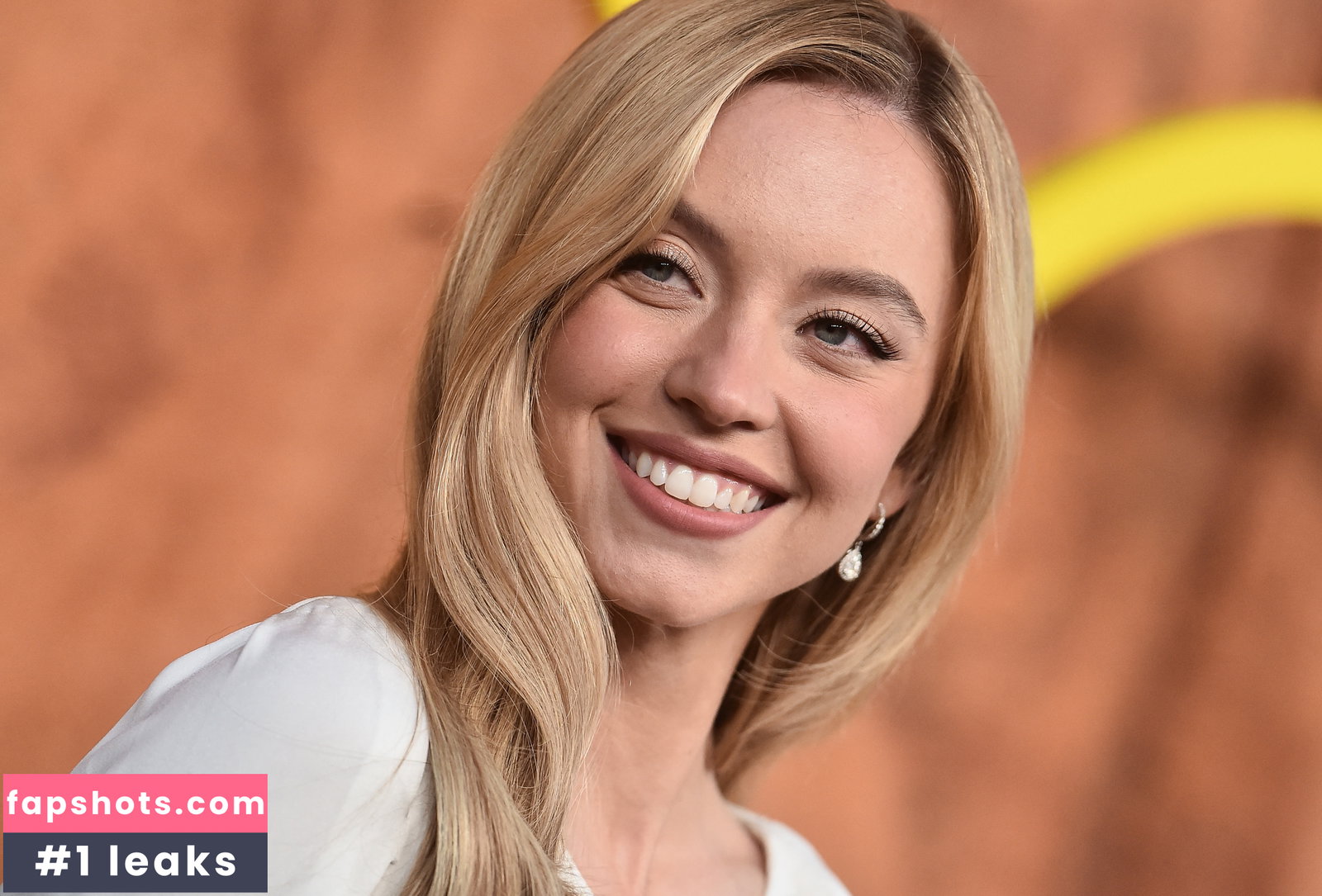 Sydney Sweeney gallery photo #713