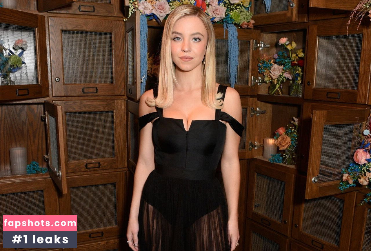 Sydney Sweeney gallery photo #795