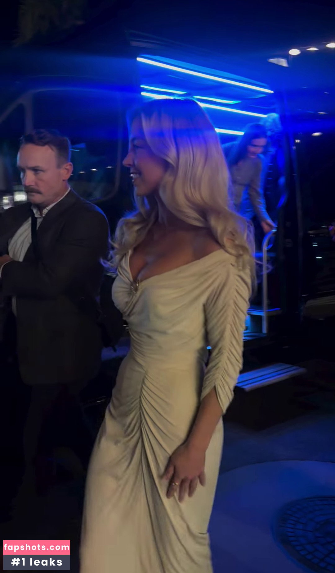 Sydney Sweeney gallery photo #919